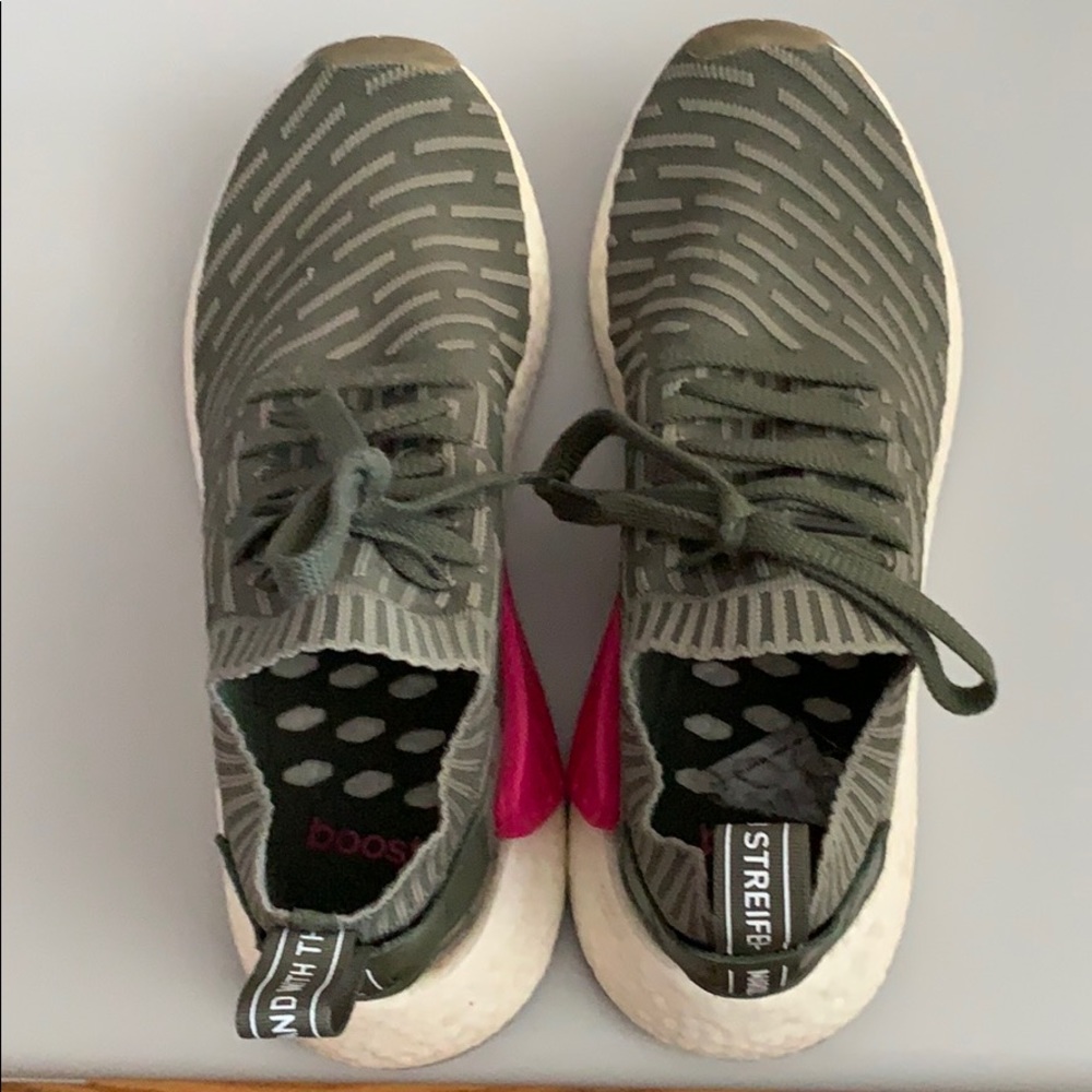 Adidas NMD R2 Primeknit